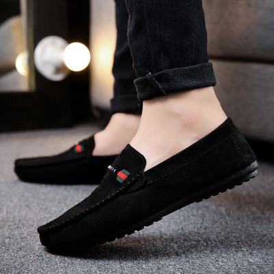 Jauns vīriešu zamšādas mokasīnu modelis vairākās krāsās