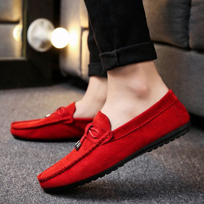 Jauns vīriešu zamšādas mokasīnu modelis vairākās krāsās