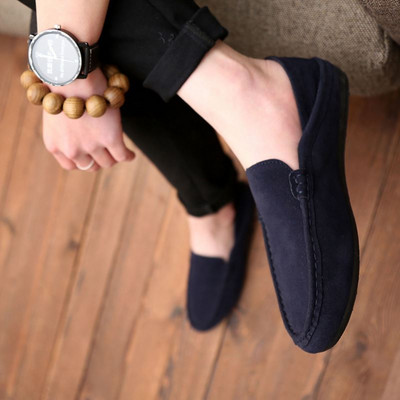 Jauns vīriešu zamšādas mokasīnu modelis vairākās krāsās