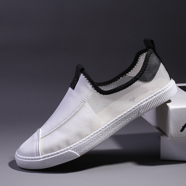 Jauns mokasīnu modelis ar plakanu zoli - vīriešiem