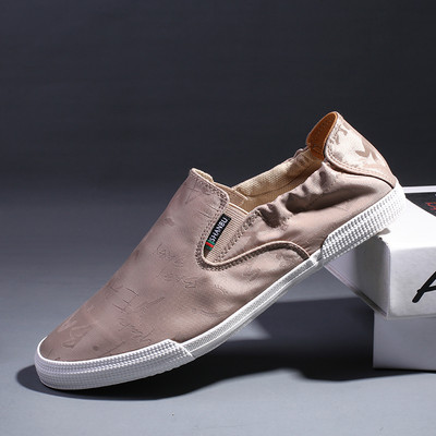 Νέο μοντέλο ανδρικά μοκασίνια με επιγραφές