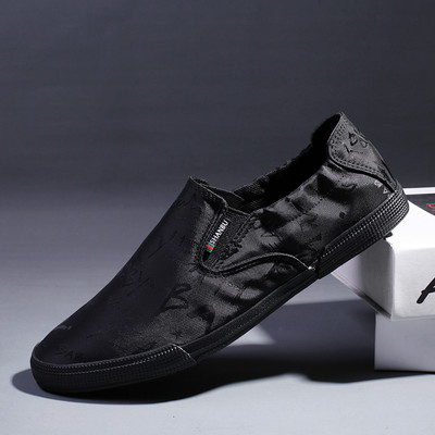 Νέο μοντέλο ανδρικά μοκασίνια με επιγραφές