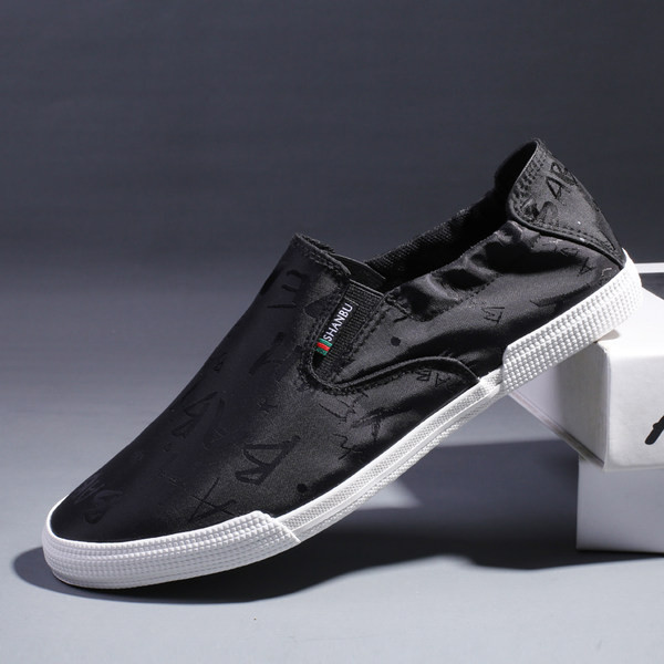 Νέο μοντέλο ανδρικά μοκασίνια με επιγραφές