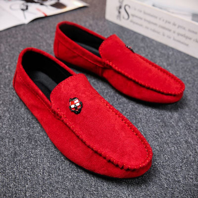 Jauns vīriešu mokasīnu modelis ar metāla sprādzi - eko zamšādas