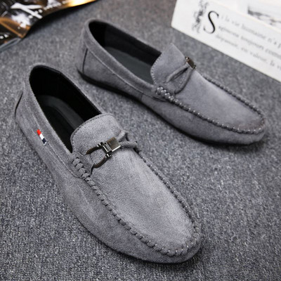 Jauns vīriešu mokasīnu modelis ar metāla sprādzi - eko zamšādas