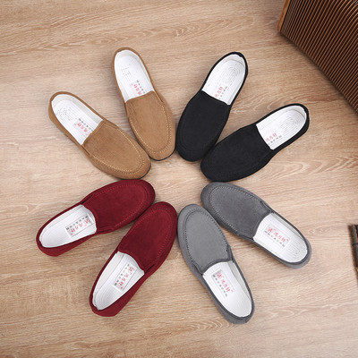 Apvalių mokasinų paprastas modelis vyrams