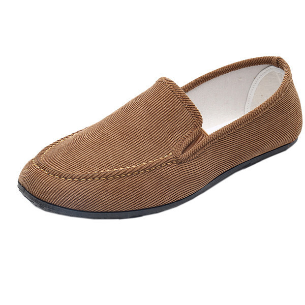 Apvalių mokasinų paprastas modelis vyrams