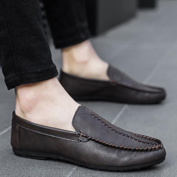 Ανδρικά μοκασίνια από οικολογικό δέρμα απλό μοντέλο με επίπεδη σόλα