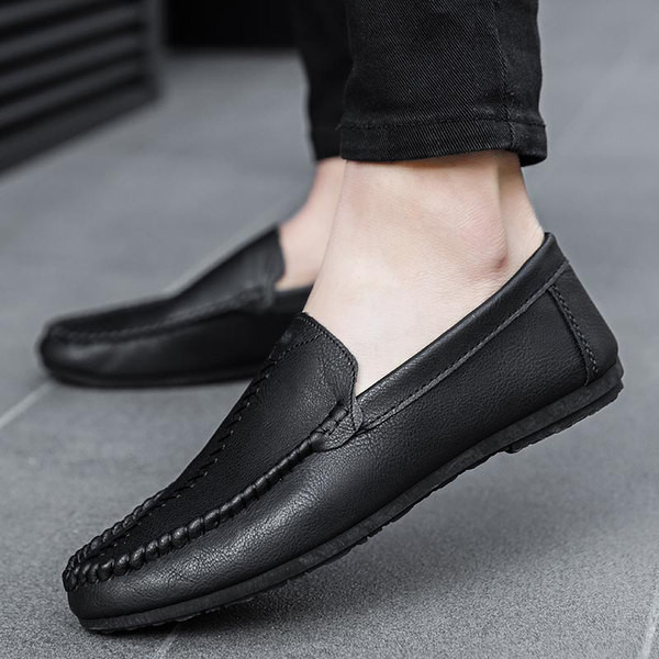 Ανδρικά μοκασίνια από οικολογικό δέρμα απλό μοντέλο με επίπεδη σόλα
