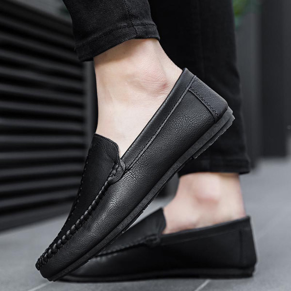 Ανδρικά μοκασίνια από οικολογικό δέρμα απλό μοντέλο με επίπεδη σόλα