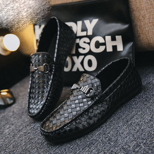 Casual ανδρικά έκο δερμάτινα μοκασίνια με μεταλλικό στοιχείο