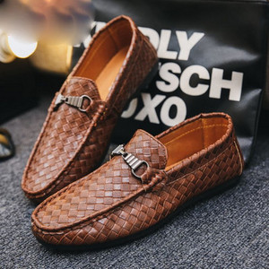 Casual ανδρικά έκο δερμάτινα μοκασίνια με μεταλλικό στοιχείο