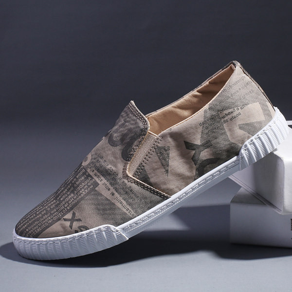 Krāsaini tekstila mokasīni ar uzrakstiem