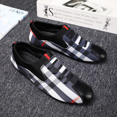 Mūsdienīgi vīriešu mokasīni ar rakstu un mežģīnēm