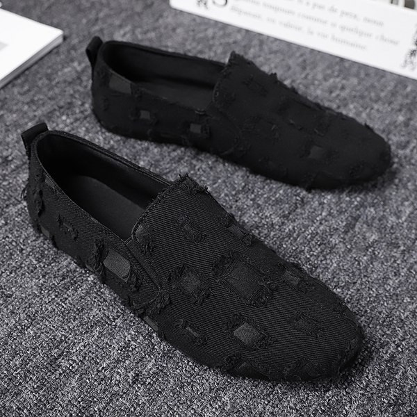 Stilīgi vīriešu mokasīni ar plakanu zoli, vienkāršs modelis