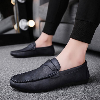 Jauns vīriešu mokasīnu modelis ar metāla elementu - vairāki modeļi