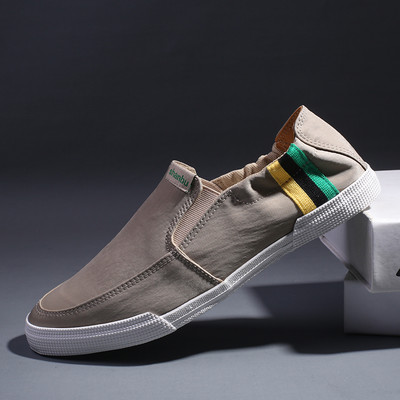 Ανδρικά μοκασίνια από υφάσματα με επίπεδη σόλα σε τέσσερα χρώματα