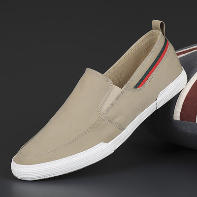 Ανδρικά στρογγυλά μοκασίνια με χρωματιστές ρίγες