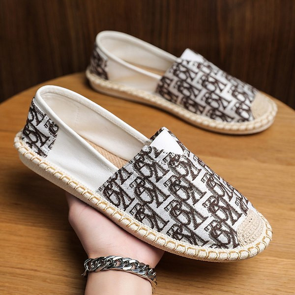 Jauna modeļa vasaras espadrilas ar izšuvumiem