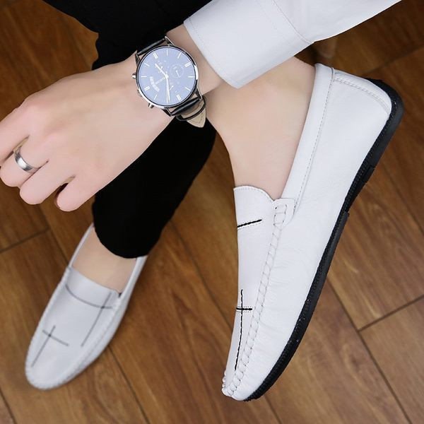 Ανδρικά μοκασίνια με κέντημα απλό μοτίβο