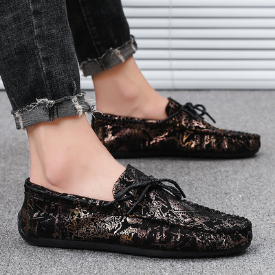 Stilīgi vīriešu mokasīni ar plakanām zolēm un mežģīnēm