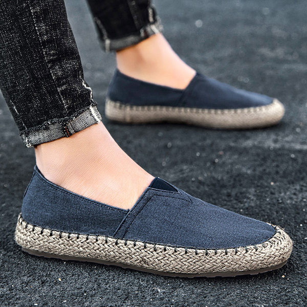 Modernas vasaras espadrilas no auduma