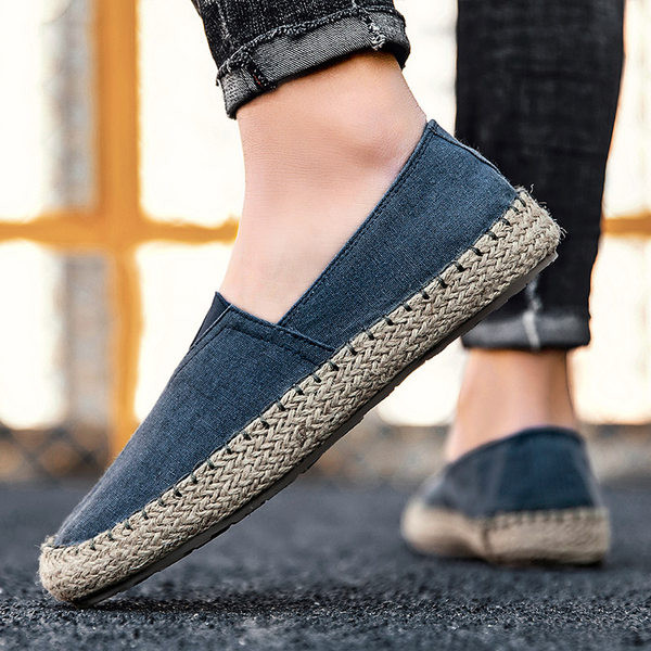 Modernas vasaras espadrilas no auduma