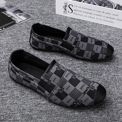 Μοντέρνα ανδρικά καθημερινά μοκασίνια με μοτίβο