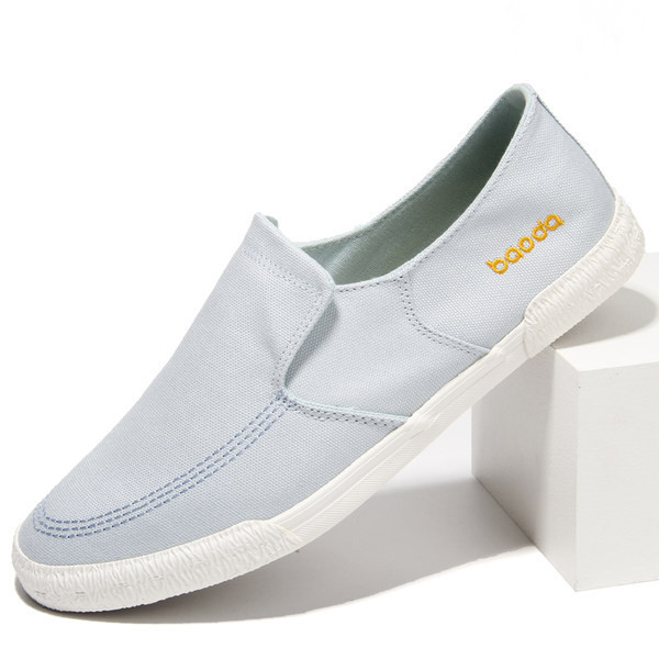 Vīriešu mokasīni noapaļots raksts ar izšūtu uzrakstu