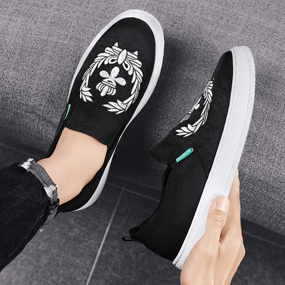 Vasaras vīriešu mokasīni ar izšuvumiem