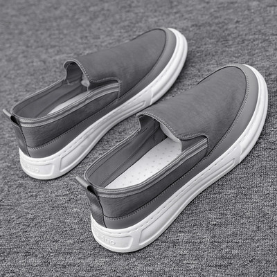 Vasaras vīriešu mokasīni ar izšuvumiem