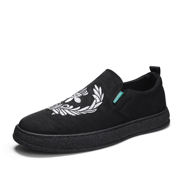 Vasaras vīriešu mokasīni ar izšuvumiem