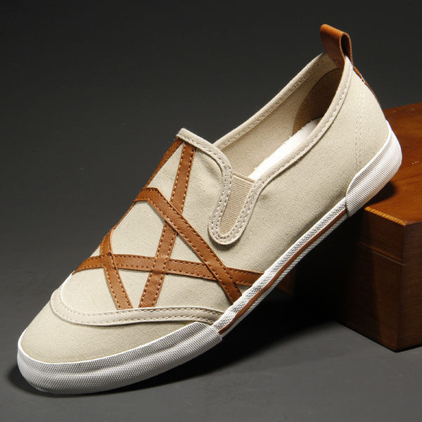 Ανδρικά υφαντικά μοκασίνια με δερμάτινα λουριά