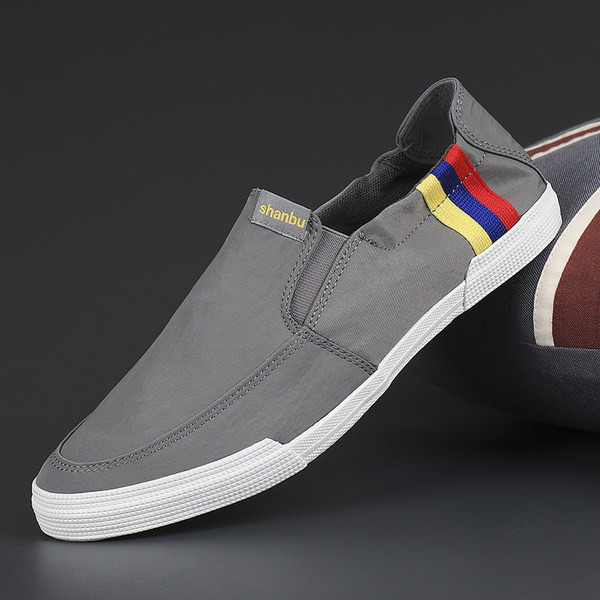 Vīriešu tekstila mokasīni ar krāsainām svītrām un uzrakstu