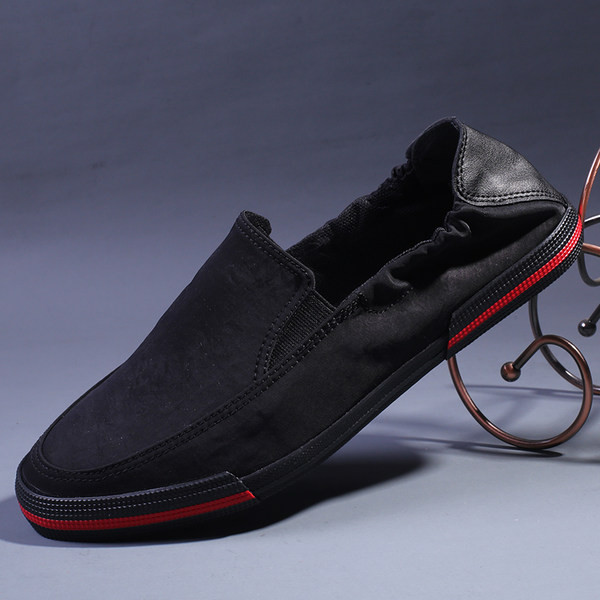 Vīriešu mokasīnu vienkrāsains modelis ar plakanu zoli