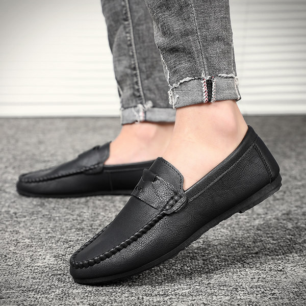 Stilīgi vīriešu mokasīni no eko ādas vienkrāsaina modeļa