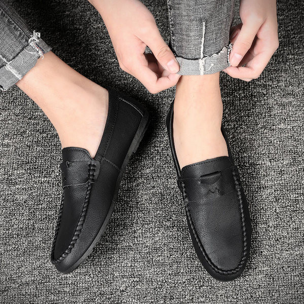 Stilīgi vīriešu mokasīni no eko ādas vienkrāsaina modeļa