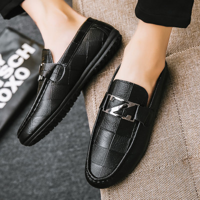 Eleganti vīriešu mokasīni ar plakanu zoli un sprādzi divos modeļos