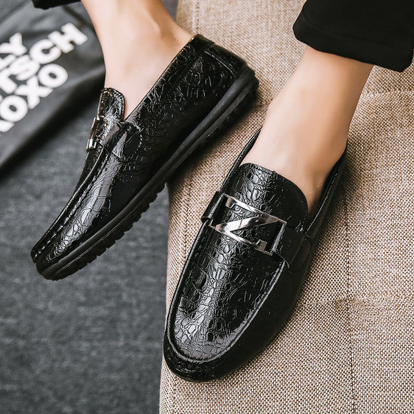 Eleganti vīriešu mokasīni ar plakanu zoli un sprādzi divos modeļos