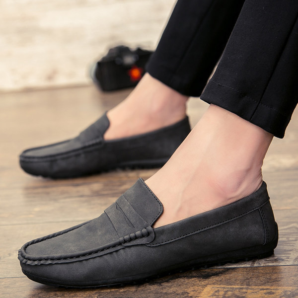 Ikdienas vīriešu mokasīni ar plakanu zoli - trīs krāsās