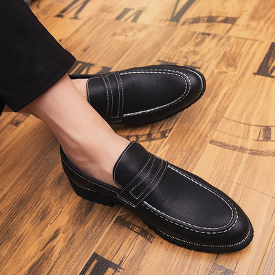 Jauns vīriešu mokasīnu modelis no eko ādas ar metāla elementu vairākās krāsās