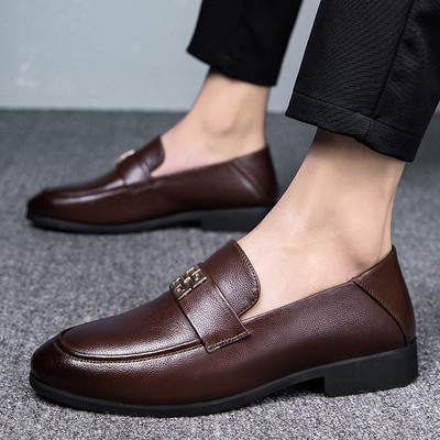 Σύγχρονα ανδρικά μοκασίνια από οικολογικό δέρμα - σε διάφορα μοντέλα