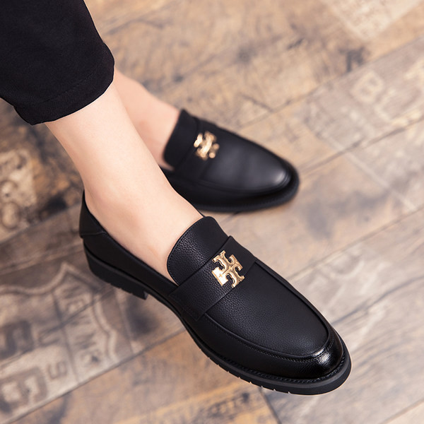 Σύγχρονα ανδρικά μοκασίνια από οικολογικό δέρμα - σε διάφορα μοντέλα