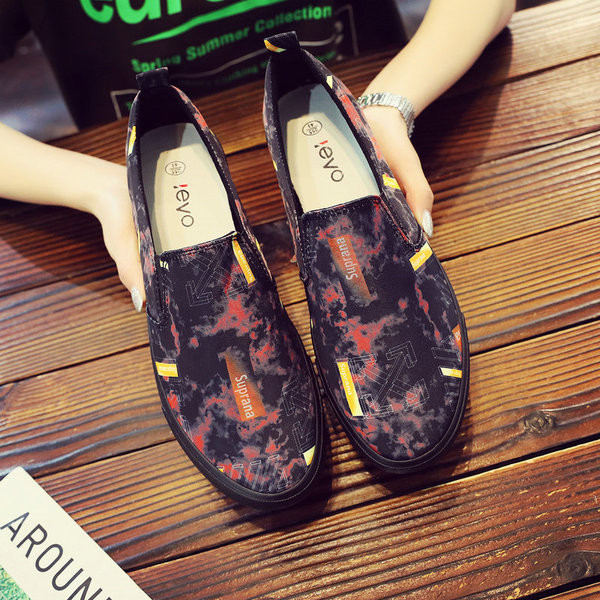 Vīriešu vasaras mokasīni ar plakanām zolēm