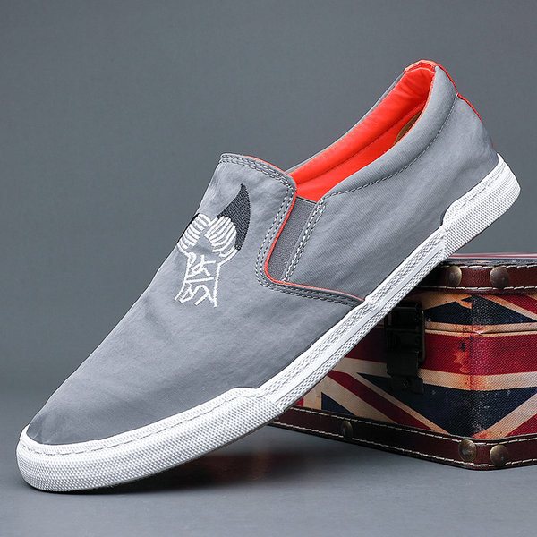 Ikdienas audekla mokasīni ar izšuvumiem