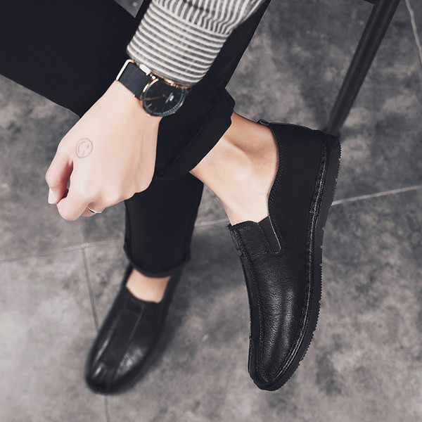 Ikdienas mokasīni no mākslīgās ādas - tīrs modelis