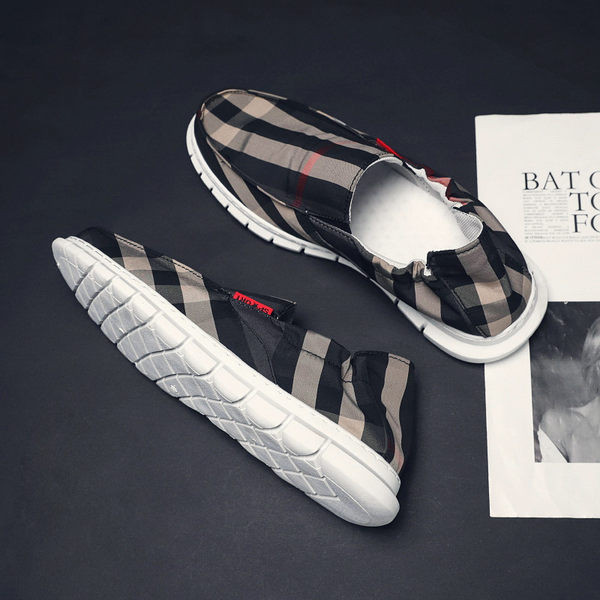 Vīriešu rūtaini mokasīni no tekstila