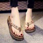 Jauns sieviešu čību modelis ar platformu 4,5 cm vai 7 cm