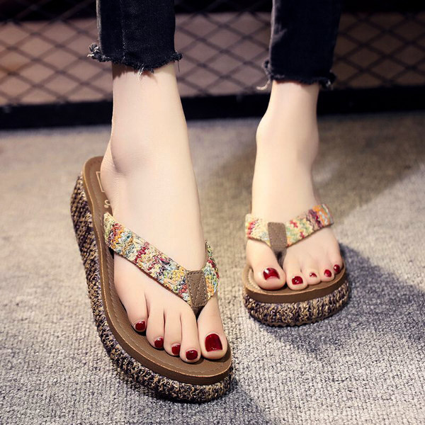 Jauns sieviešu čību modelis ar platformu 4,5 cm vai 7 cm