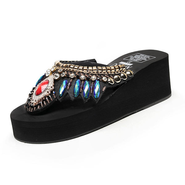 Vasaras čības uz augstas platformas ar dekorācijas akmeņiem